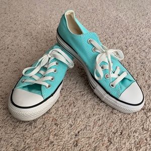 Light Blue/Mint Converse Women’s Size 7